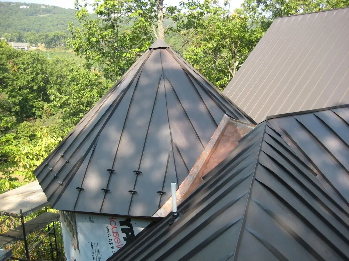 Professional Shingle Replacement & Repair by Craftsman Roofing in Hampton
